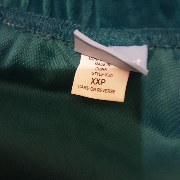 SKIRT FOR THOSE CHILLY NIGHTS LADIES - Picture 2 of 3